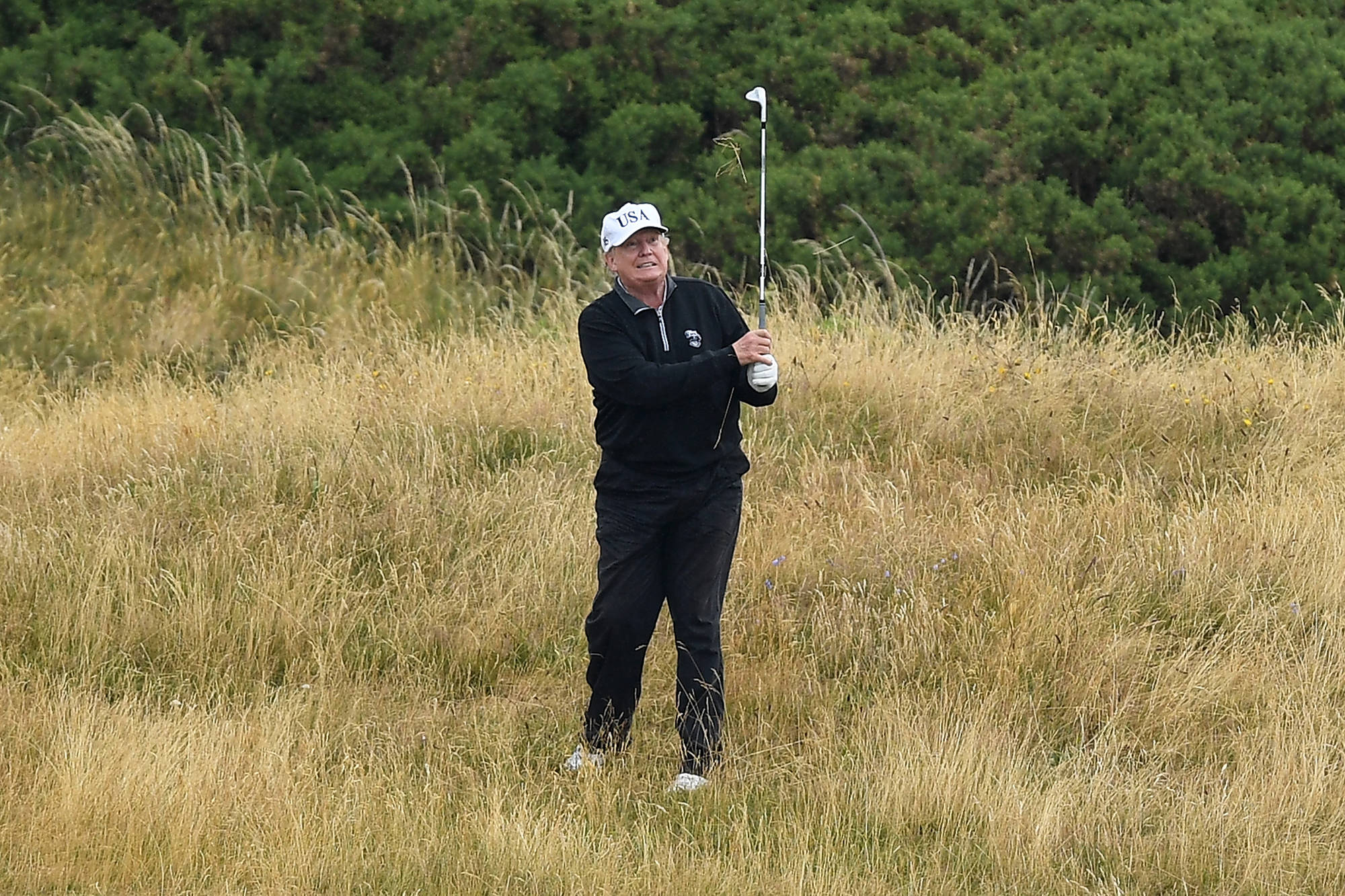 donald trump cheats at golf